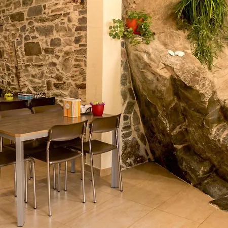 De La Piedra * Villafranca Del Bierzo